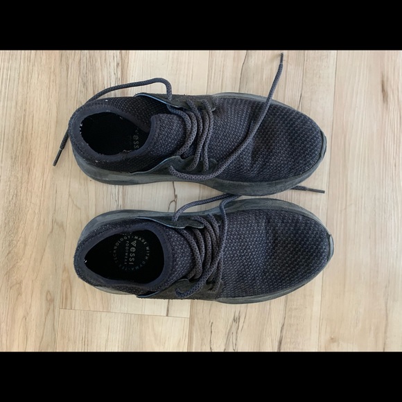 Vessi Waterproof Shoes - Picture 4 of 4